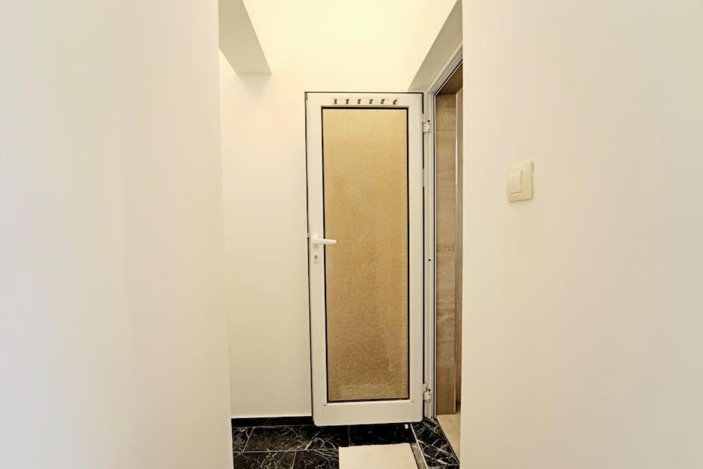 Cozy 1-Bedroom Flat In The Very Center Of Sofia Buitenkant foto